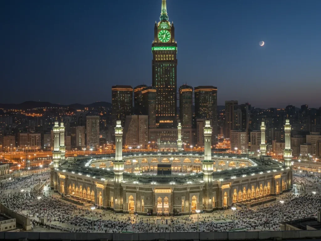Night worship at Haram during cooler August evenings