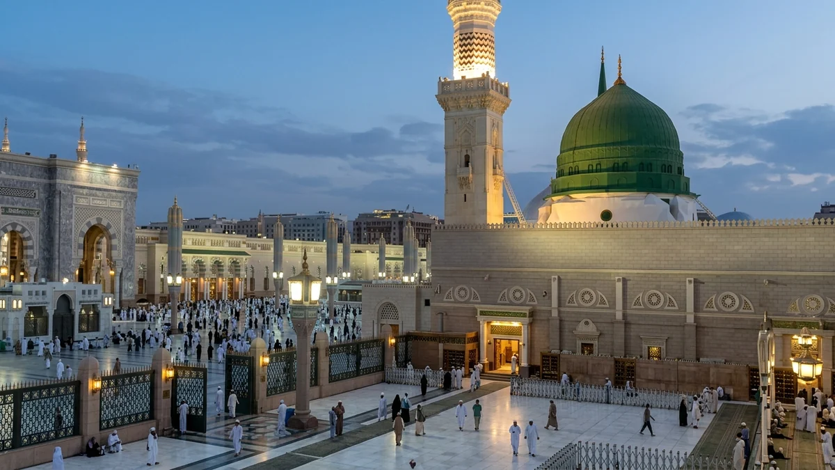Birmingham 4 Star 14 Nights Umrah Package from UK