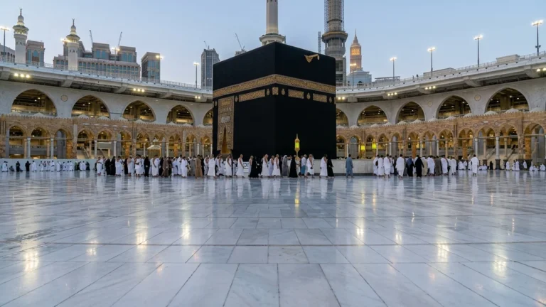 Makkah makkah kaaba courtyard dawn for Bradford 3 Star 12 Nights Umrah Packages